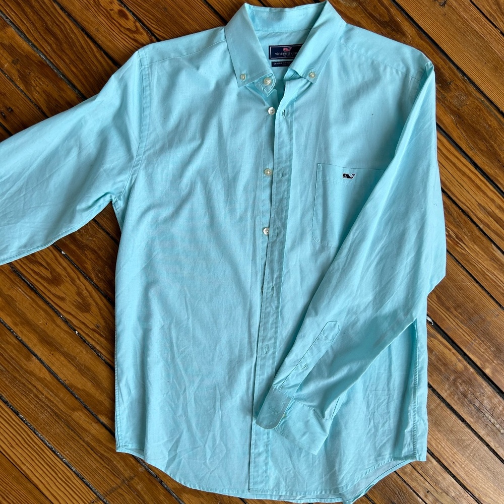 Vineyard Vines men’s shirt